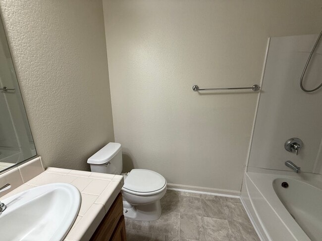 Building Photo - 3588 Silverwood Rd
