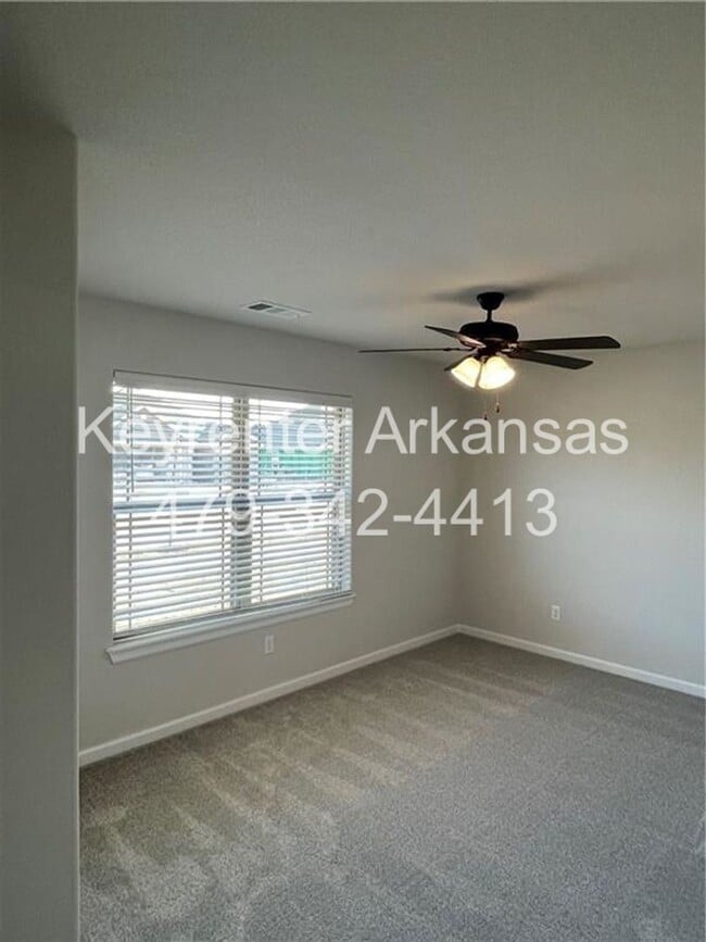 Building Photo - Modern 3-Bed, 2-Bath Home with Fenced Yard