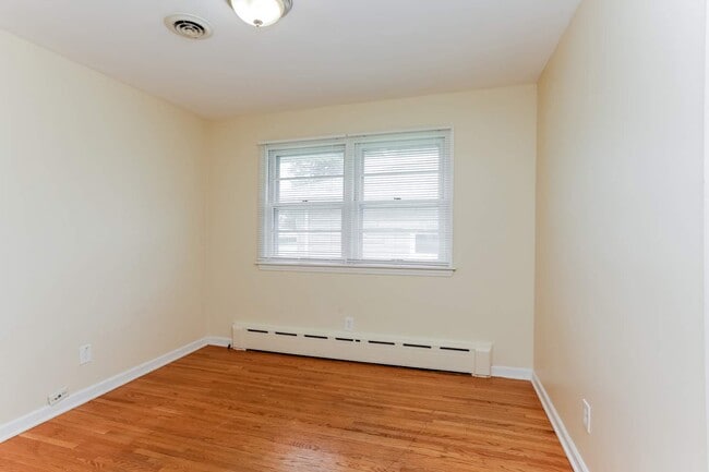 Building Photo - 1407 Highland Ave