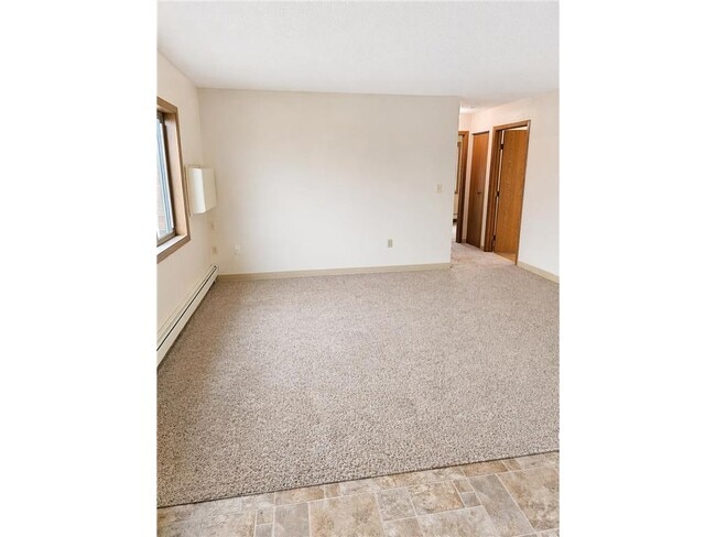 Building Photo - 1515 Darling Dr