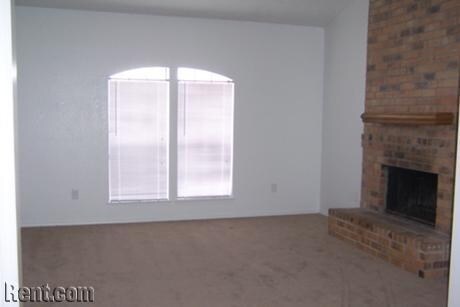 Lakeview Townhomes - Rowlett, TX | Apartment Finder