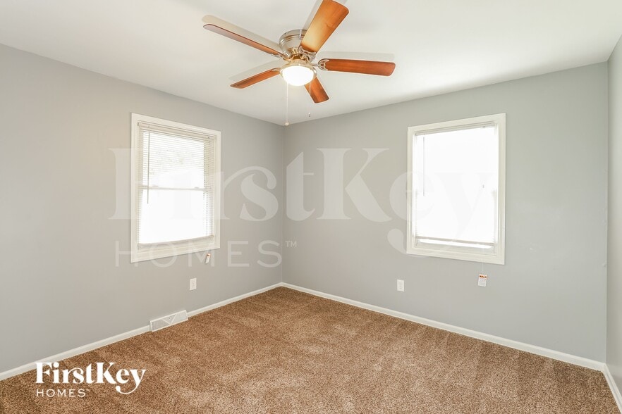 Building Photo - 5013 NW Woody Creek Ln