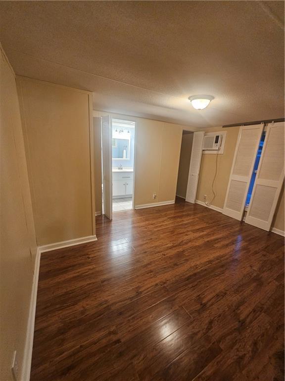 Building Photo - 1201 Floyd Dr NE