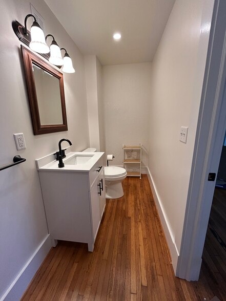 Downstairs half bath - 4920 Ransom Rd