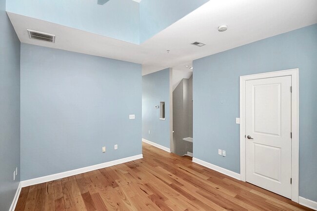 Building Photo - 608 Garden District Dr