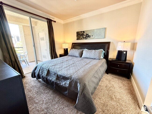 Building Photo - **MOVE-IN-SPECIAL $500 OFF 1st MO RENT** M...
