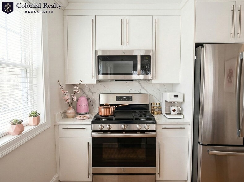 Building Photo - 35 Crosby Rd