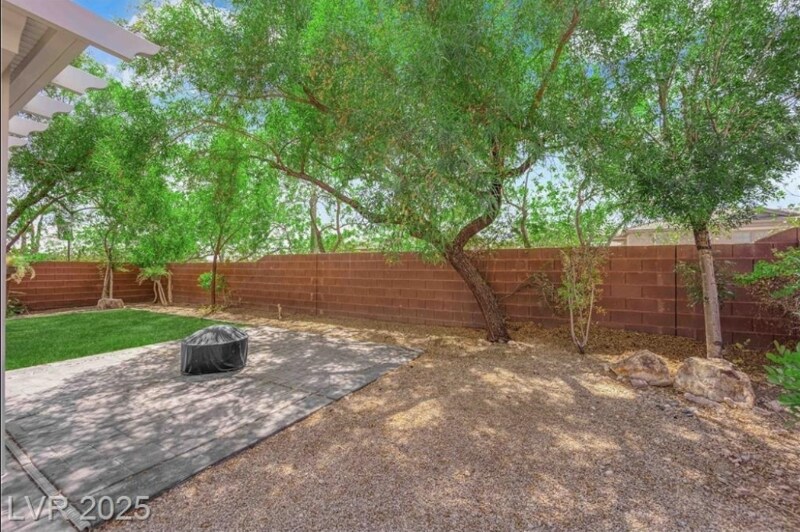 Building Photo - 5466 Fawn Chase Way