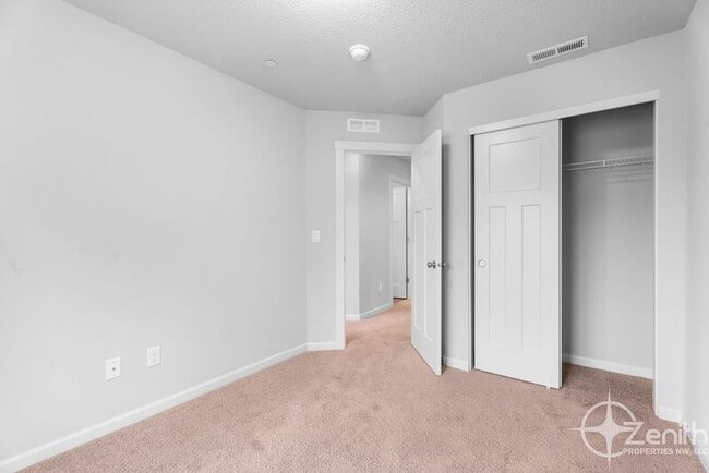 Building Photo - 4117 S Cyn Vw Cir