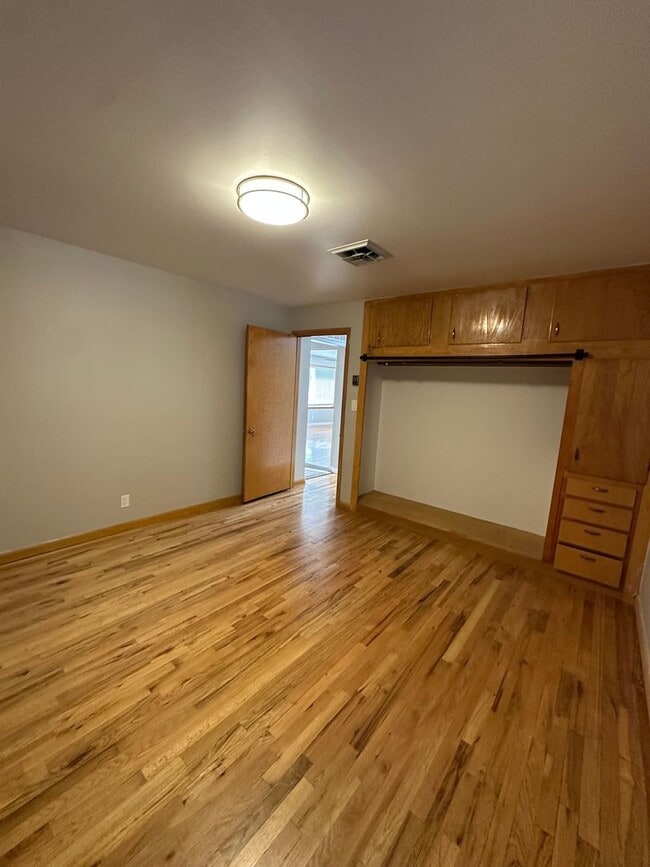 Building Photo - Great location in Meridian for this 3 bedroom 2 bath home.