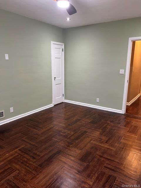 Building Photo - 1270 White Plains Rd
