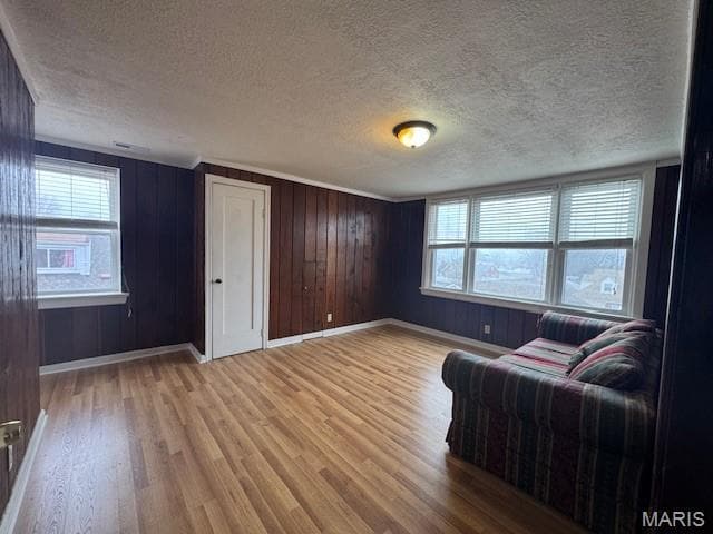 Building Photo - 9012 Eden Ave