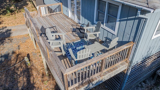 Building Photo - 4240 Johnston Ln