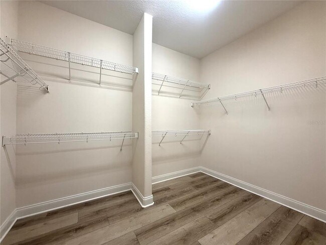 Building Photo - 6984 Brescia Way