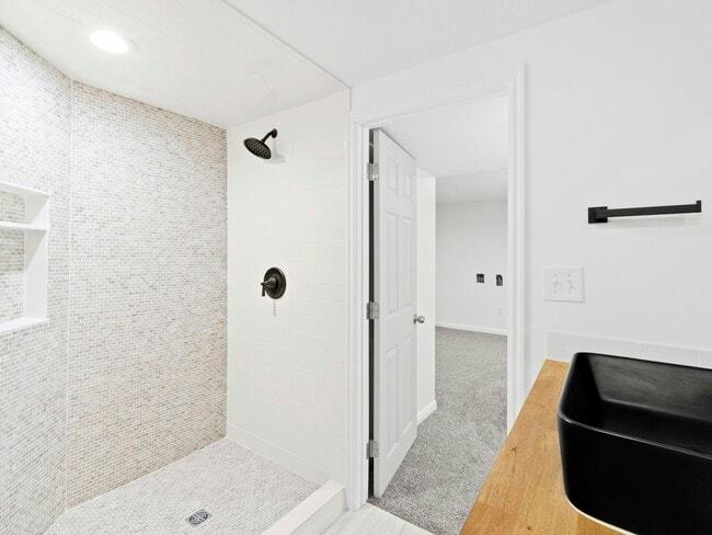 Building Photo - 1630 Ridgemark Dr