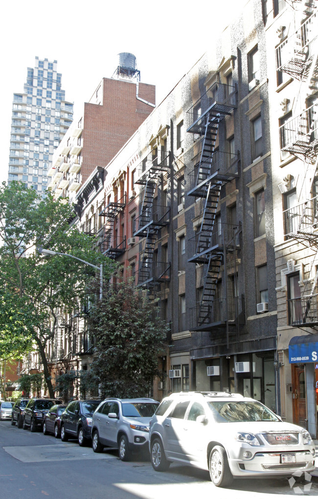 Building Photo - 214 East 85th Street