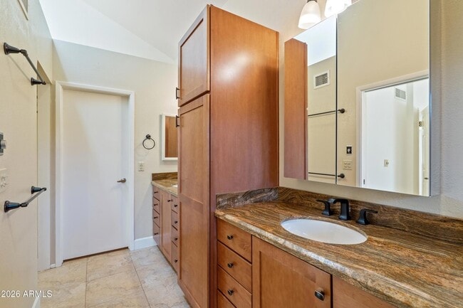 Building Photo - 10077 E Calle De Cielo Cir