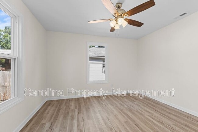 Building Photo - 660 Chestnut St