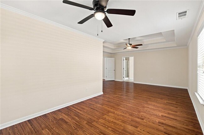 Building Photo - 3135 Carrick Rd