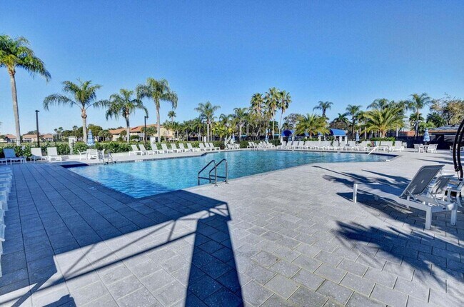 Building Photo - 7946 Sailing Shores Terrace