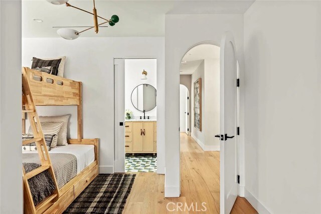 Building Photo - 738 San Lorenzo St