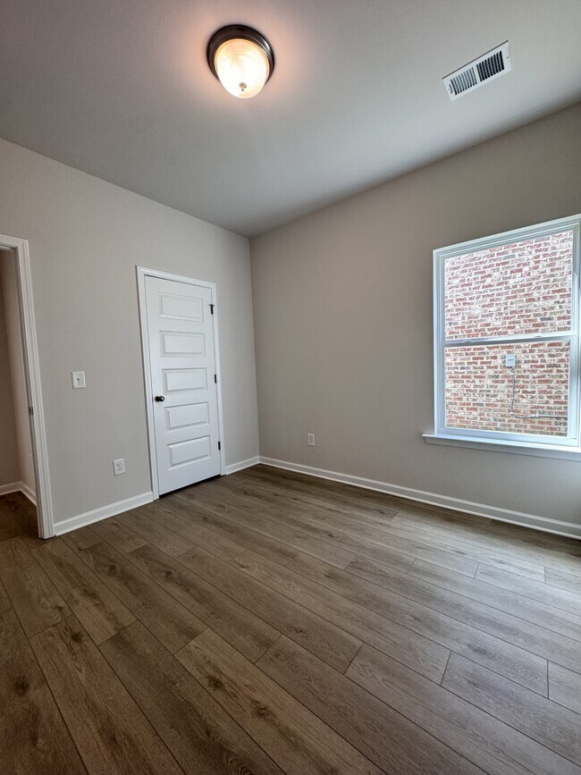 Building Photo - 3186 Sayers Rd