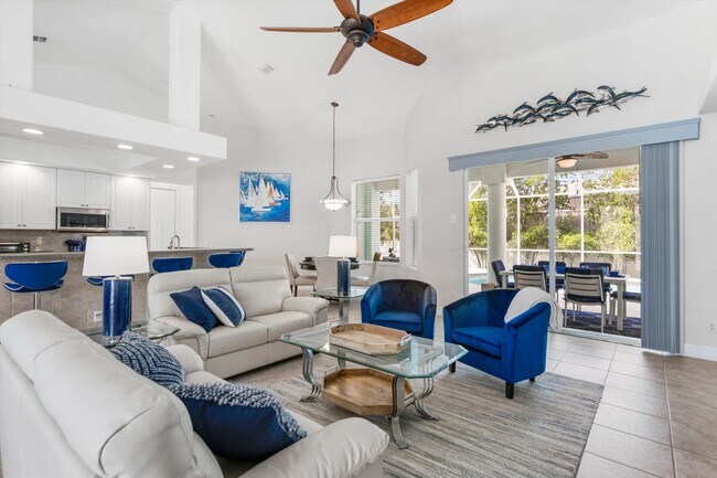 Building Photo - 3219 SW 7th Ln