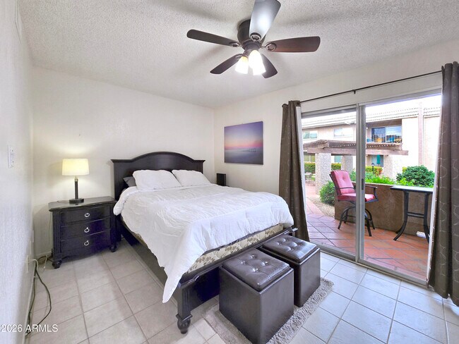 Building Photo - 7436 E Chaparral Rd