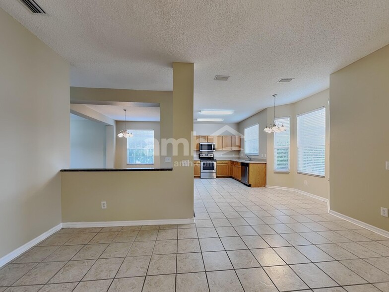 Building Photo - 1226 Loretto Cir