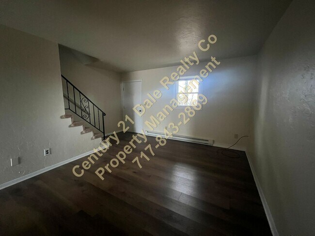 Building Photo - 2BR, 1.5 Bath in Dallastown School District