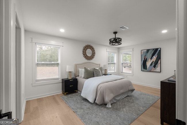 Building Photo - 1180 Fleming St