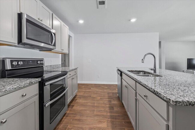 Building Photo - 138 Cotton Bluff Ct