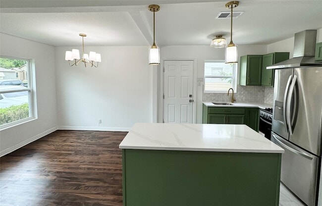 Building Photo - 6442 Latta St