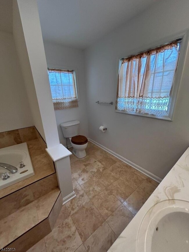 Building Photo - 91 Roseland Ave