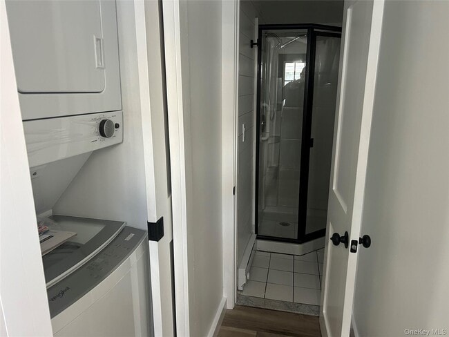 Building Photo - 7 Cedar Ave