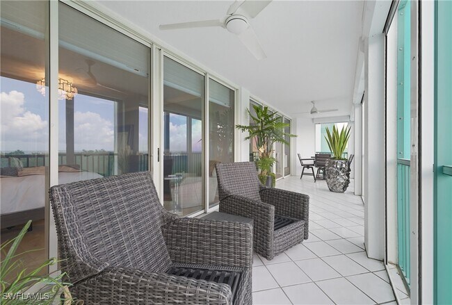 Building Photo - 7515 Pelican Bay Blvd