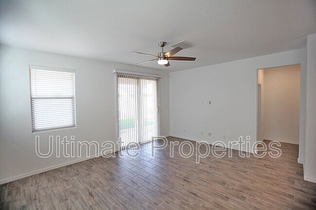 Building Photo - 12624 W Nogales Dr