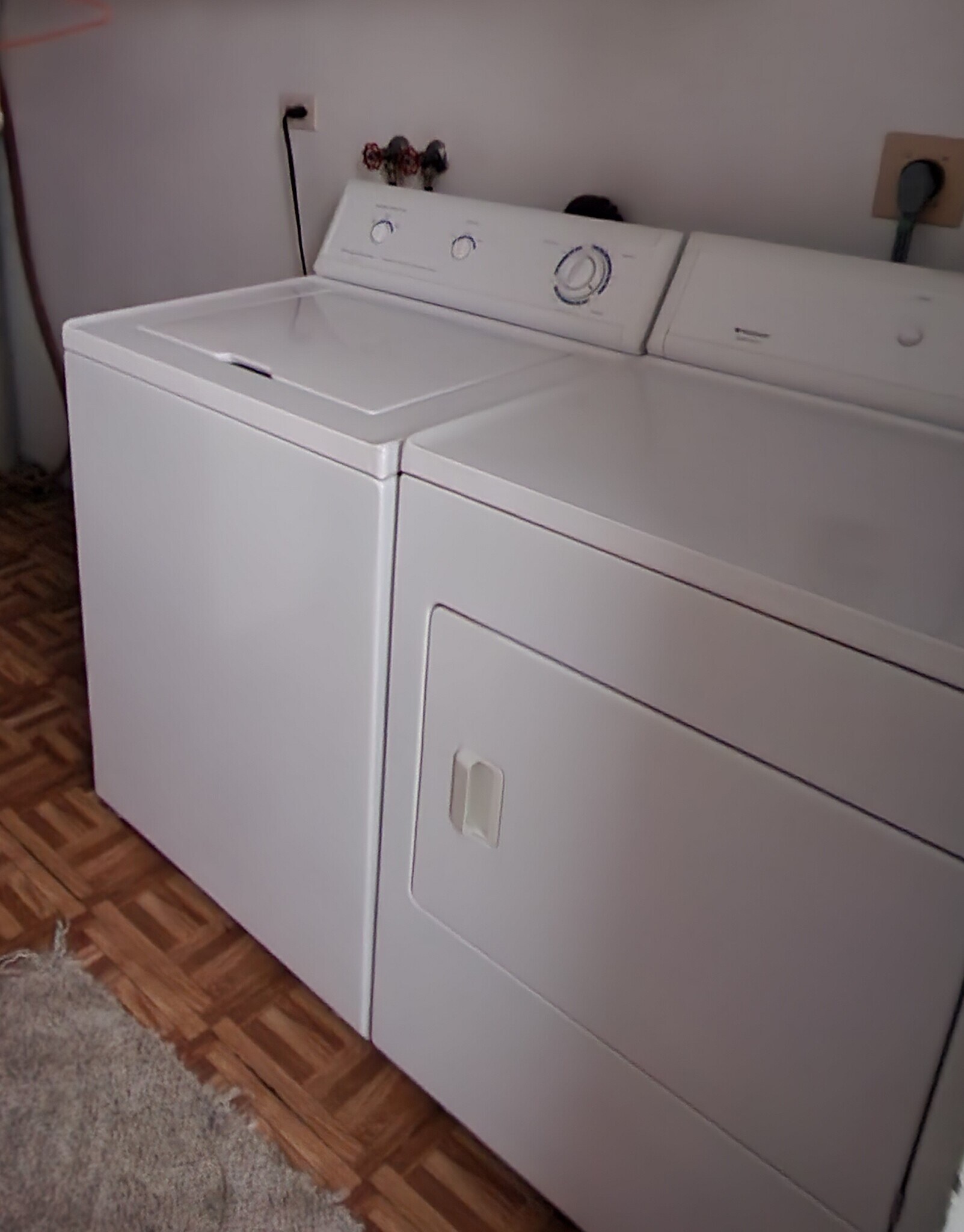 Building Photo - 188 Grove Ave