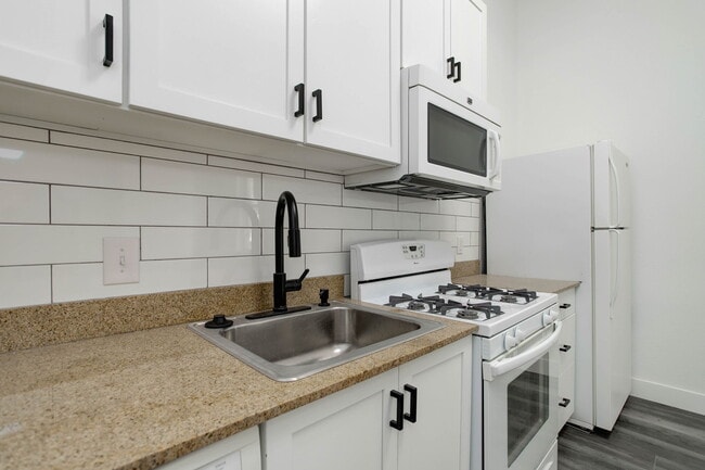 Floorplan - Curtis Flats
