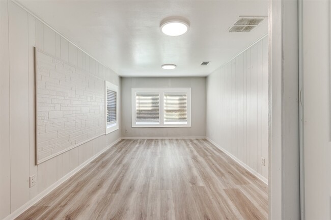 Building Photo - 3275 FM428