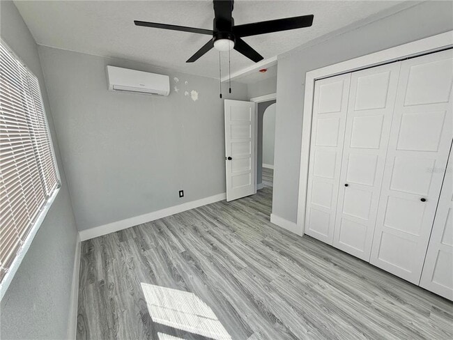 Building Photo - 2728 1st Ave S