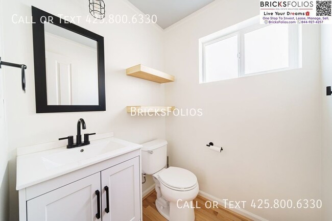 Building Photo - 2728 84th Dr NE