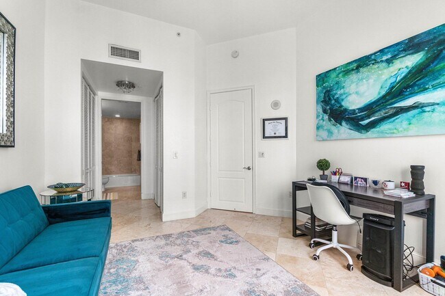 Building Photo - 99 SE Mizner Blvd