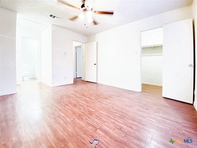 Building Photo - 109 Hughson Dr