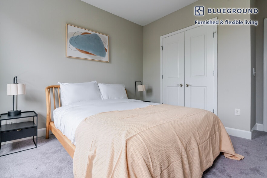 Building Photo - 7131 Arlington Rd