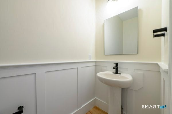 Building Photo - 3 Yorkshire Ct