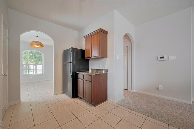 Building Photo - 38319 Miranda Ln