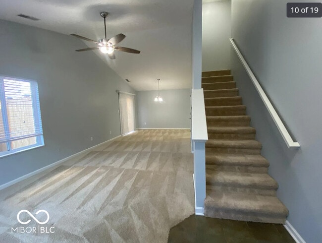 Building Photo - 628 Mountain Pine Dr