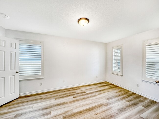 Building Photo - 3319 Taurus Sky