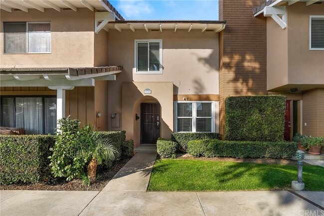 Building Photo - 17751 La Rosa Ln